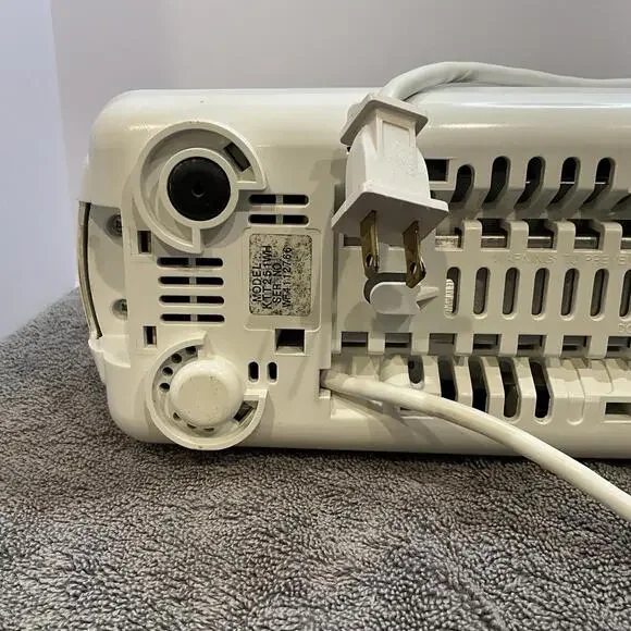 KitchenAid Ultra Power 2SLICE Long Slot Toaster KTT251 Slim White-works GREAT!